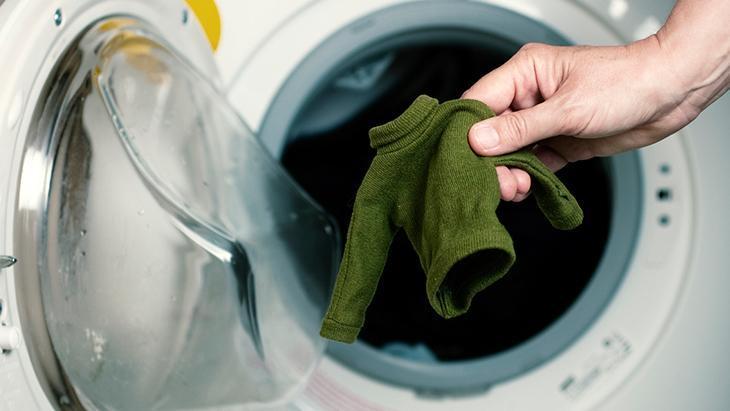 Makinede küçülen kazak eski haline döner mi Çözümü mantar panoda saklı