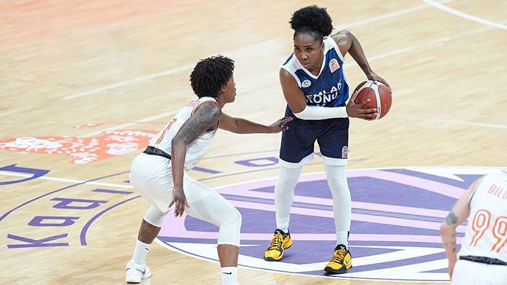 ÇBK Mersin - Emlak Konut maçından kareler