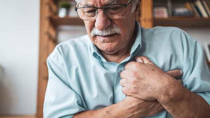 67 yaşındaki cerrahtan kalp krizi itirafı Keşke atlamasaydım dediği 2 belirti var 67 yaşındaki cerrahtan kalp krizi itirafı Keşke atlamasaydım dediği 2 belirti var