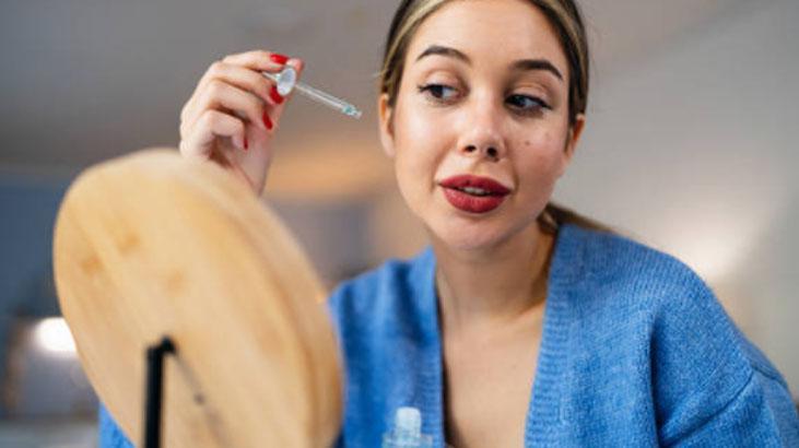 Peş peşe kullanınca cildi yakan ikili Retinolle karıştırmayın, tek yolu var