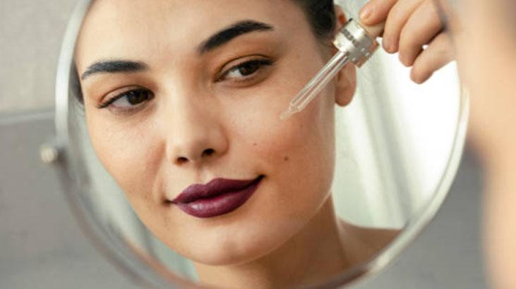 Peş peşe kullanınca cildi yakan ikili Retinolle karıştırmayın, tek yolu var