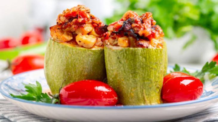 Kabak şöleni Klasik dolmayı solladı, işin ustasından tüyo: Acılık yok, su salmıyor