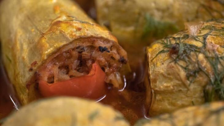 Kabak şöleni Klasik dolmayı solladı, işin ustasından tüyo: Acılık yok, su salmıyor