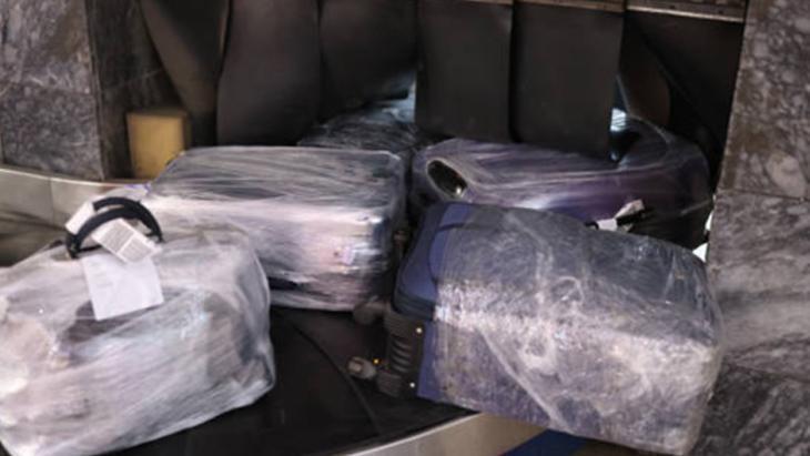 Tatile çıkarken çantaya koli bandı atın İmdada koşuyor, böyle rahatlık yok