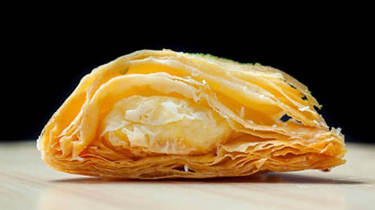 Bayram kahvaltısının yıldızı olacak Milföy tost gibisi yok, pratik ve lezzetli