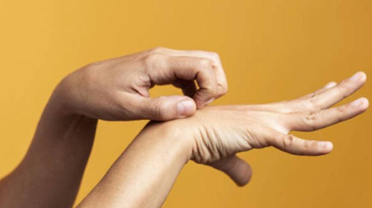 Kaşıntıyı şıp diye alıyor 15 dakika bekletip durulayın, eller ferahlayacak