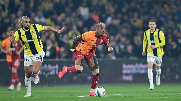 Fenerbahçe - Galatasaray derbisinden kareler