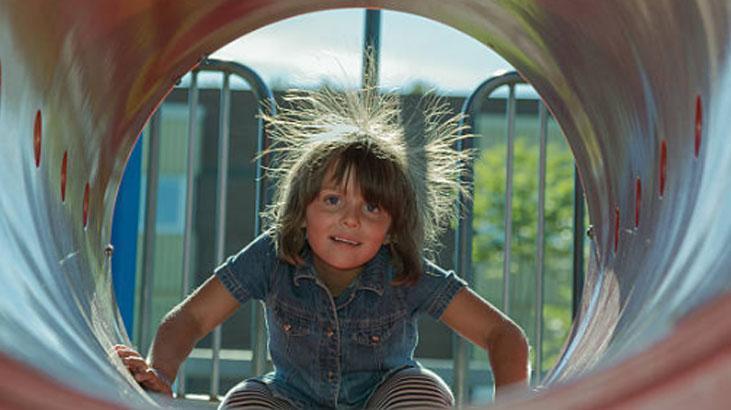 Dokununca elektrik çarpıyorsa çözüm metalde Ayakkabıyı böyle değiştirin