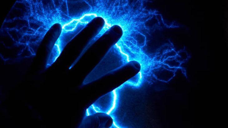 Dokununca elektrik çarpıyorsa çözüm metalde Ayakkabıyı böyle değiştirin