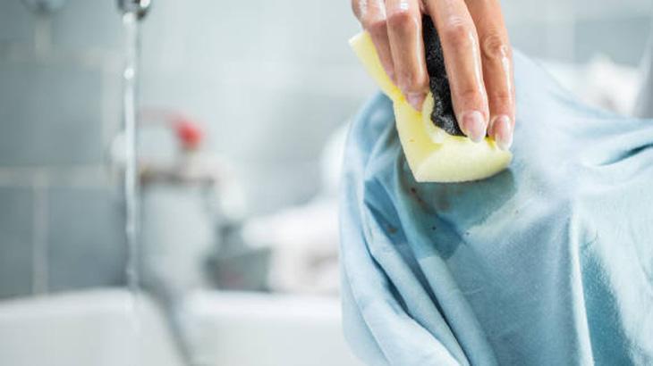 MISIR NİŞASTASIYLA LEKELERE DOĞAL ÇÖZÜM