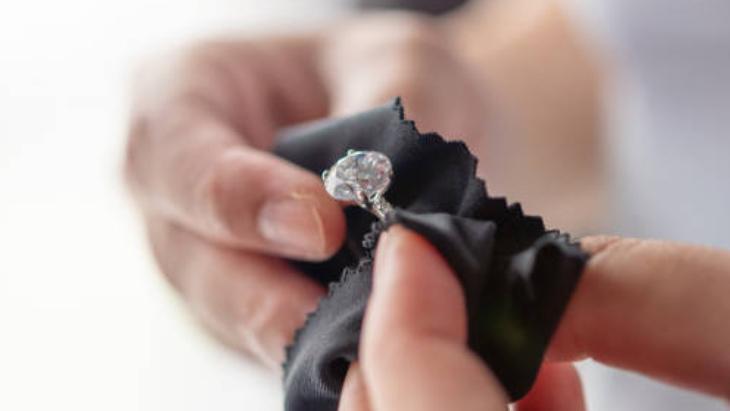 KARARAN ALTIN NASIL PARLATILIR