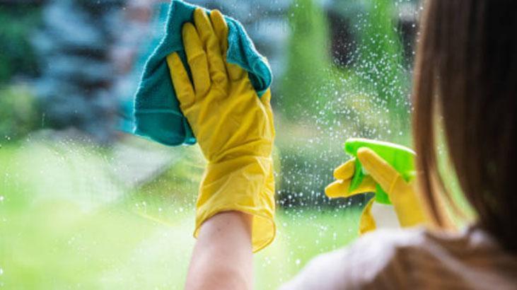 Duşakabin, pencere, cam fark etmez Kurumuş kirece çare: Portakal yağı