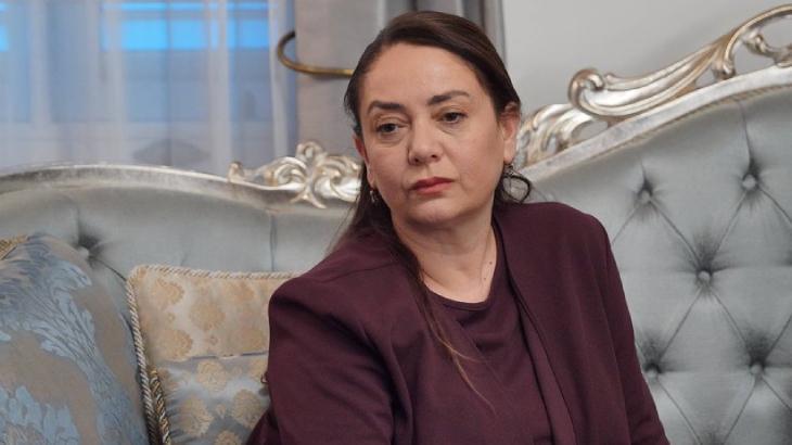 KIZILCIK ŞERBETİ PEMBE SİBEL TAŞÇIOĞLU DİZİDEN NEDEN AYRILDI
