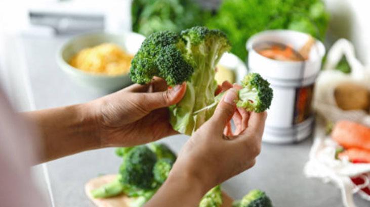 Sebzeyi böyle pişiren farkı anlıyor Ünlü şeflerin sır gibi sakladığı sap tüyosu