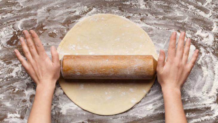 38 yıllık ustadan gerçek tarif Mis gibi ay çöreği çok kolaymış: İyi kapatmak şart