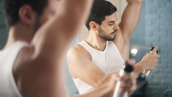 Deodorant için en uygun zaman Kalıcığını artırıyor, alüminyum içermesi gerekiyor Deodorant için en uygun zaman Kalıcığını artırıyor, alüminyum içermesi gerekiyor