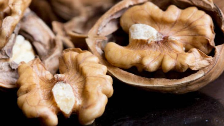 Yakmadan kavurun Cevizin en çıtır haline son 12 dakika: Yarım çay kaşığı yeter