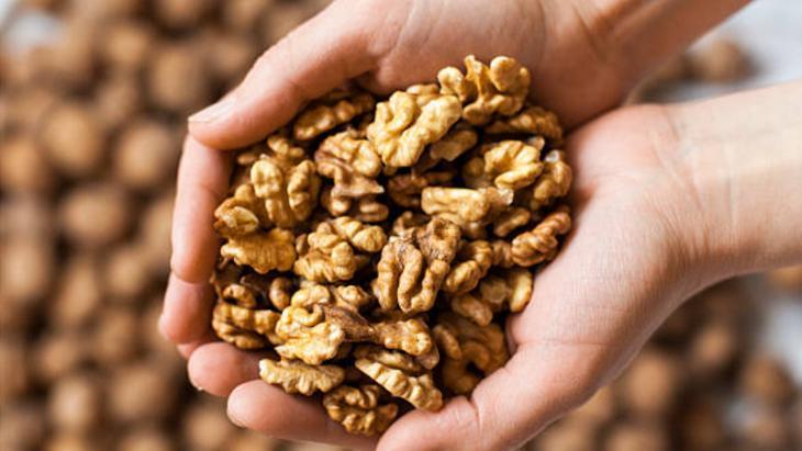 Yakmadan kavurun Cevizin en çıtır haline son 12 dakika: Yarım çay kaşığı yeter