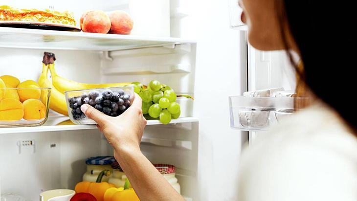 Yumurtaları yanlış saklıyormuşuz Yeri buzdolabı kapağı değilmiş, çabuk bozuluyor Yumurtaları yanlış saklıyormuşuz Yeri buzdolabı kapağı değilmiş, çabuk bozuluyor