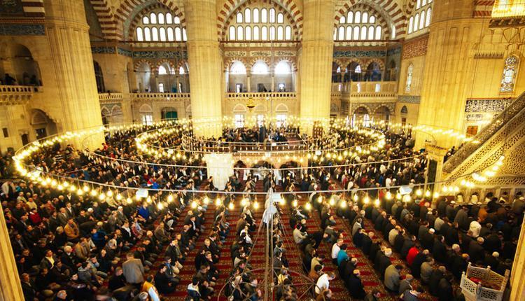 CUMA NAMAZI KILINIŞI: Cuma namazı nasıl kılınır Cuma namazı kaç rekat, farz mı