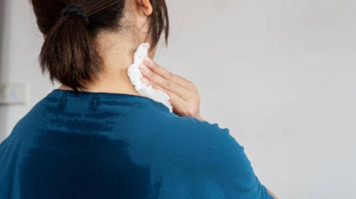 Gece sıkılan deodorant gibisi yok Hep yanlış yaptık, teri vantuz gibi emiyor Gece sıkılan deodorant gibisi yok Hep yanlış yaptık, teri vantuz gibi emiyor