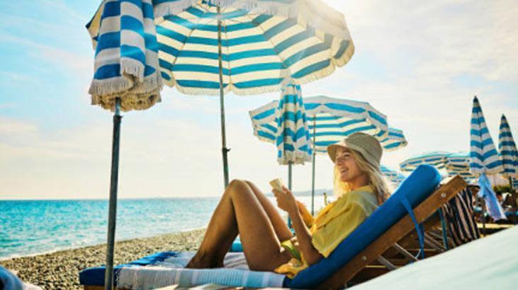Bir turist buldu, plajda kurtarıcı Cüzdan, yüzük fark etmez: Önce göm, sonra ört Bir turist buldu, plajda kurtarıcı Cüzdan, yüzük fark etmez: Önce göm, sonra ört
