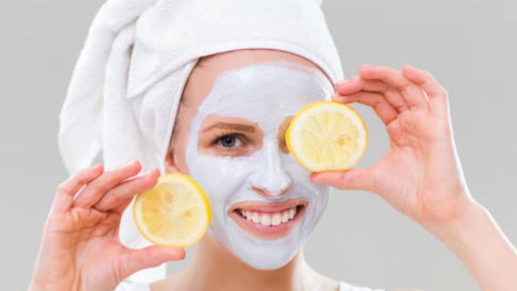 CİLTTEKİ KIRIŞIKLIK, LEKE, YARA NE VARSA SİLİP GÖTÜRÜYOR