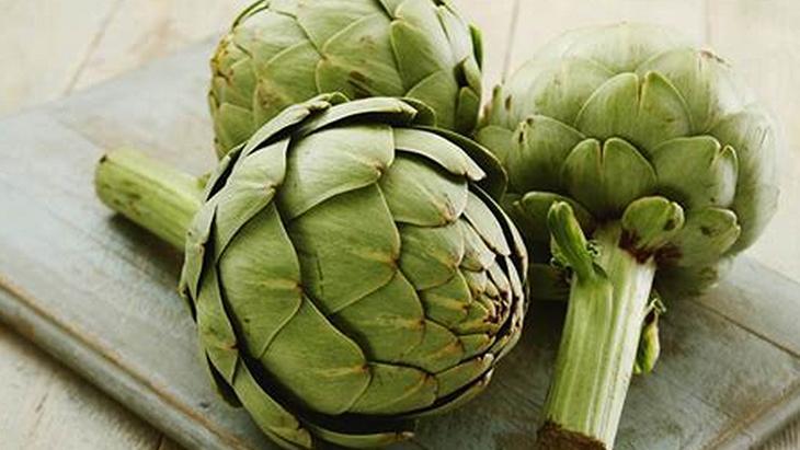 3. Fırında Fesleğenli Enginar Kalpleri