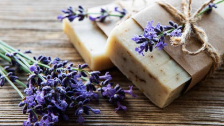 BEYAZ SABUN KULLANIRKEN NELERE DİKKAT EDİLMELİ BEYAZ SABUN KULLANIRKEN NELERE DİKKAT EDİLMELİ