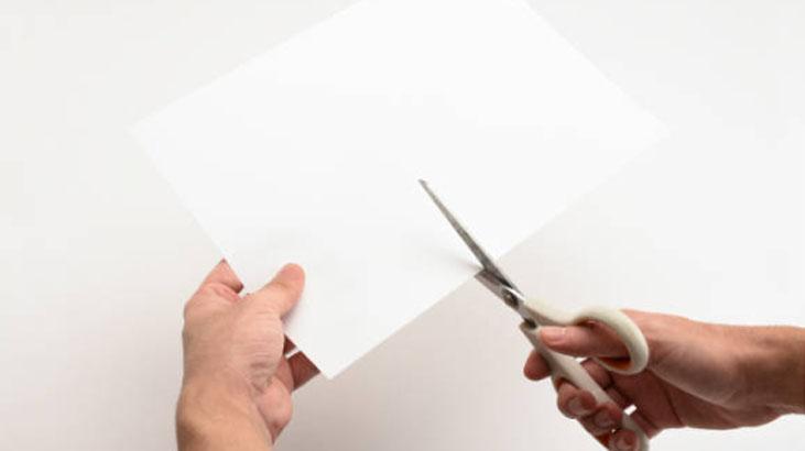 Tarihi geçtiyse yüzünüze değil kaşığınıza sürün Güneş kremiyle çatal bıçaklar cam gibi