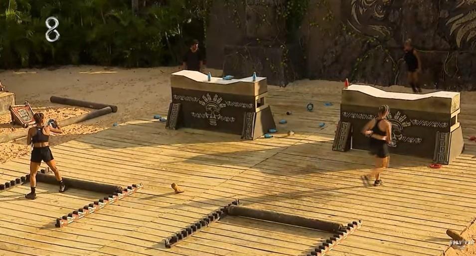 Survivor Pınar Saka adaya veda etti Düello oyununda Sema Aydemirden alkışlanacak hareket