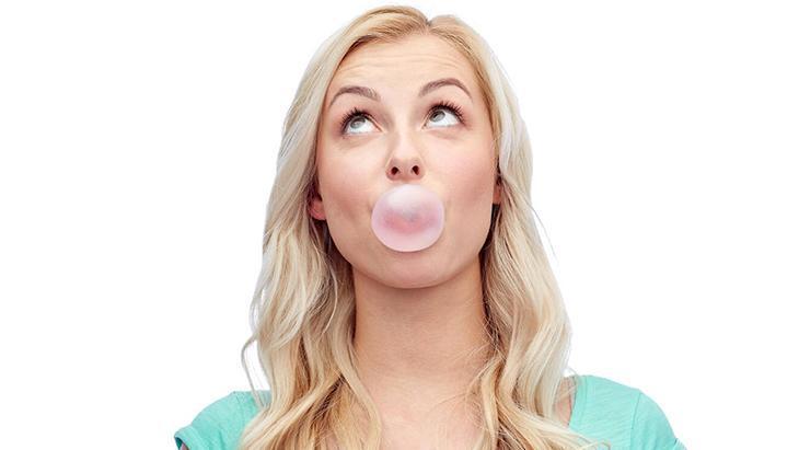 Le chewing-gum a ses avantages et ses inconvénients. C'est comme une brosse à dents quand on la mâche, mais à une condition.