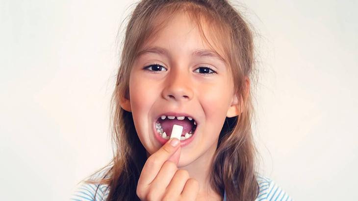 Le chewing-gum a ses avantages et ses inconvénients. C'est comme une brosse à dents quand on la mâche, mais à une condition.