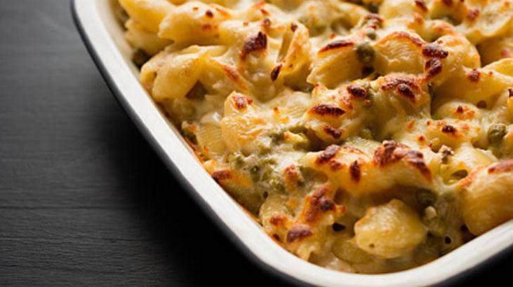 Dünden kalan makarnayı tavaya atın Çıtır börek oluyor, herkes tarif isteyecek