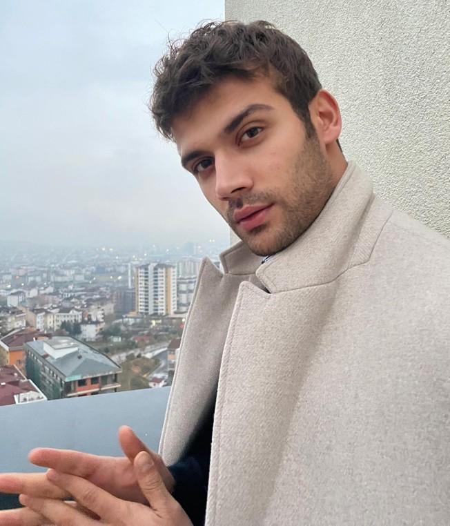 JAKI JEST ADRES INSTAGRAMOWY CANERA TOPÇU?