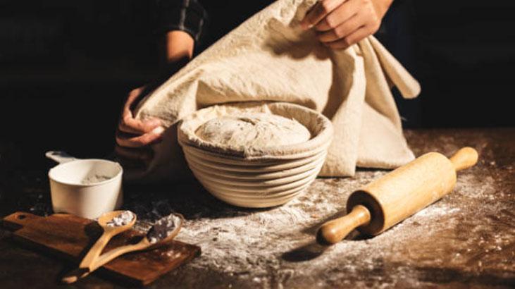 Sadece su yetmez, ılık süt şart Poğaçanın tadını da kıvamını da değiştiren tarif