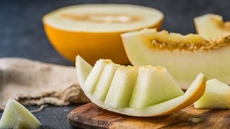 Bal gibi kavun kabuğundan belli olur Sap kısmı yumuşaksa kaçırmayın