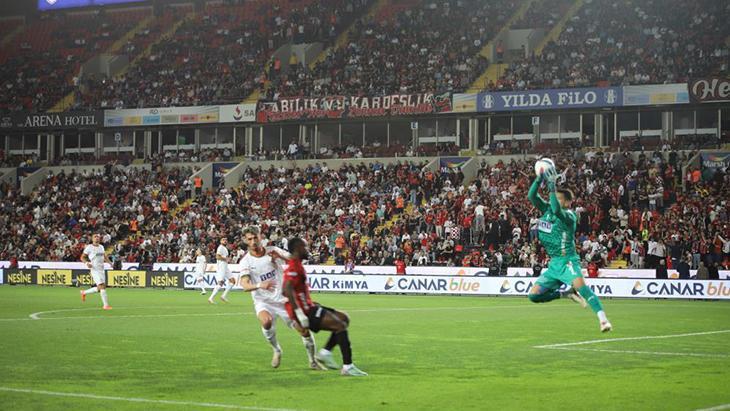 Gaziantep FK - Alanyaspor maçından kareler