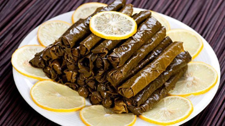 Çay bardağıyla pişen yaprak sarmanın tadı olay Tencerenin ortasına koyun Çay bardağıyla pişen yaprak sarmanın tadı olay Tencerenin ortasına koyun