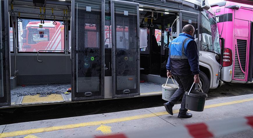 Son dakika: Beylikdüzündeki metrobüs kazasından ilk görüntüler geldi