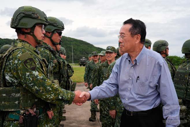 Tayvan, ABD yapımı HIMARS roket sistemini ilk kez test etti, işte görüntüler