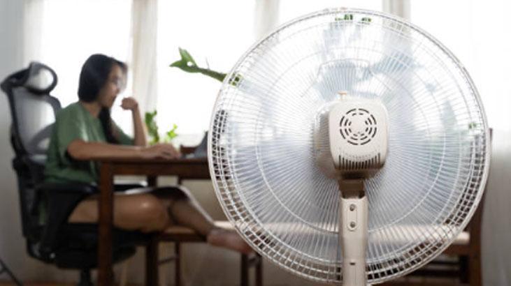 Serinletmeyen vantilatörün hakkından makyaj fırçası geliyor Servise gerek yok