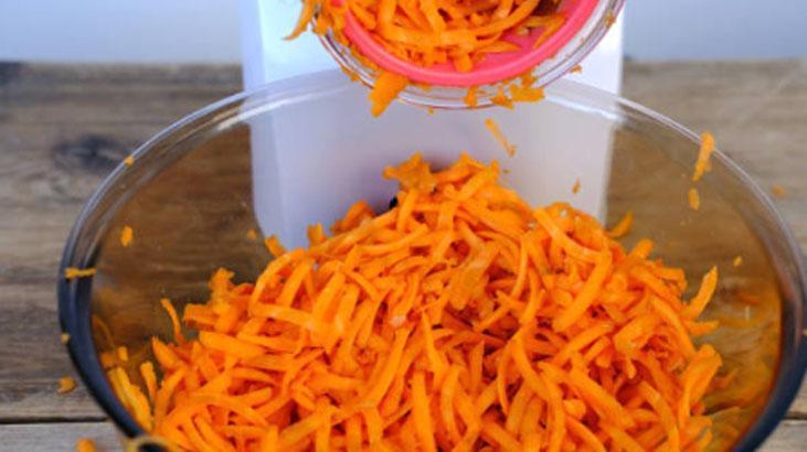 Yorgun yüzlere havuç dopingi Tülbentten geçirip sıkın, bahar ışıltısı garanti