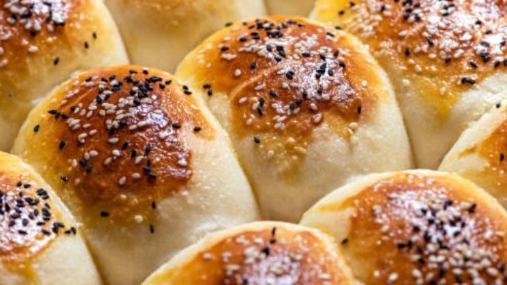 YUMURTA SARISI SÜRMEK YUMURTA SARISI SÜRMEK