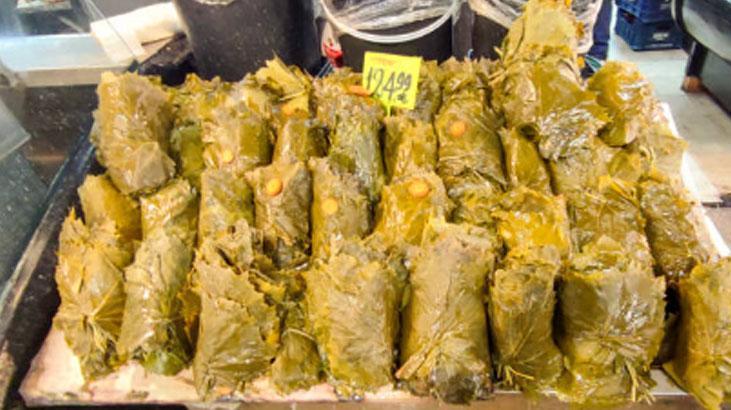 Kışın sarma sarmak isteyen yazdan saklasın Tuza gerek yok, yapraklar ilk günki gibi Kışın sarma sarmak isteyen yazdan saklasın Tuza gerek yok, yapraklar ilk günki gibi