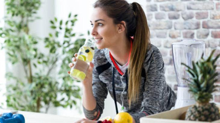 Zayıflatan suyla yaza fit girmeyen kalmasın Metabolizmayı motor gibi çalıştırıyor Zayıflatan suyla yaza fit girmeyen kalmasın Metabolizmayı motor gibi çalıştırıyor