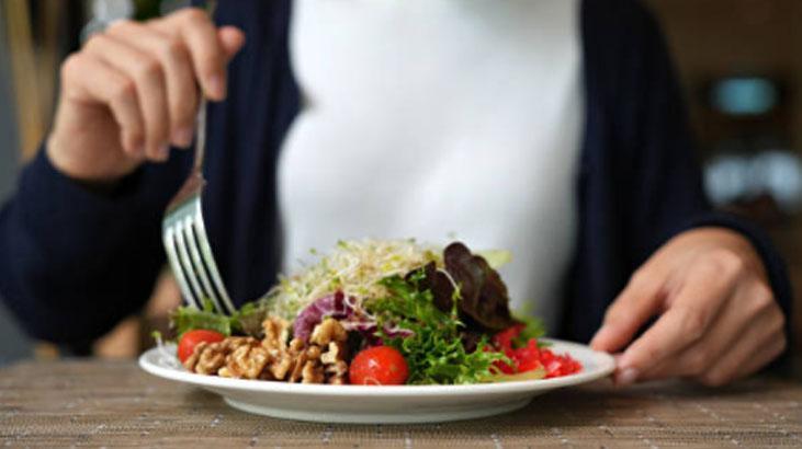 Spor salonuna adım atmadan 63 kilo verdi Hayatımdaki 2 şeyi değiştirmek yetti Spor salonuna adım atmadan 63 kilo verdi Hayatımdaki 2 şeyi değiştirmek yetti