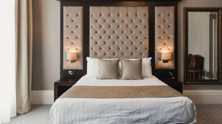 Otel yataklarındaki örtü sadece süs değil Bakın ne işe yarıyormuş, hijyen için birebir Otel yataklarındaki örtü sadece süs değil Bakın ne işe yarıyormuş, hijyen için birebir