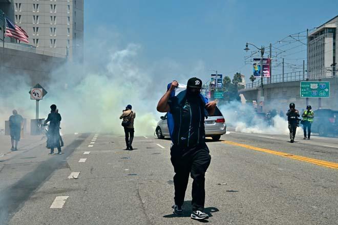 Los Angeles alev alev: Ulusal Muhafızlar sokaklarda, işte görüntüler Los Angeles alev alev: Ulusal Muhafızlar sokaklarda, işte görüntüler