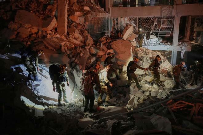Son Dakika Orta Doğuda savaş: İrandan İsraile hipersonik füze, işte İsrail ve İrandan yeni görüntüler